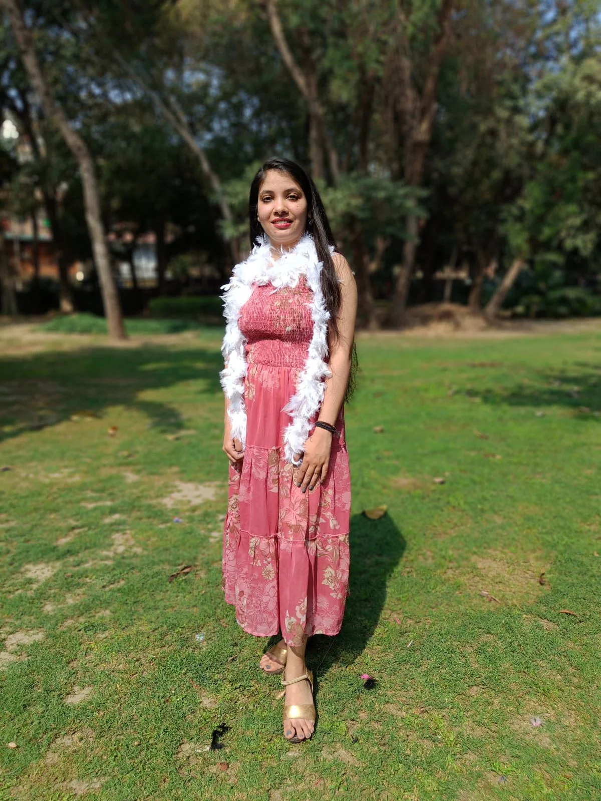 Fluffy Feather Boa Stole | Soft Feathers Scarf Evening Dress Accessory for Girls | Perfect for Dance Accessory, Costume Parties & Stylish Feather Dress Look - Image 10