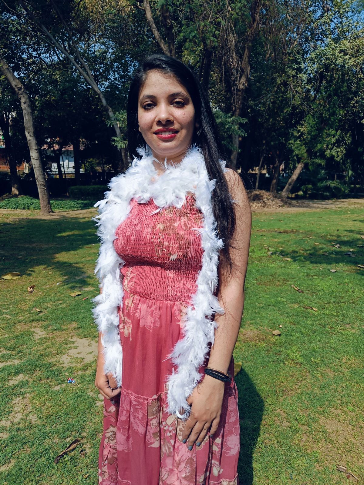 Fluffy Feather Boa Stole | Soft Feathers Scarf Evening Dress Accessory for Girls | Perfect for Dance Accessory, Costume Parties & Stylish Feather Dress Look - Image 11
