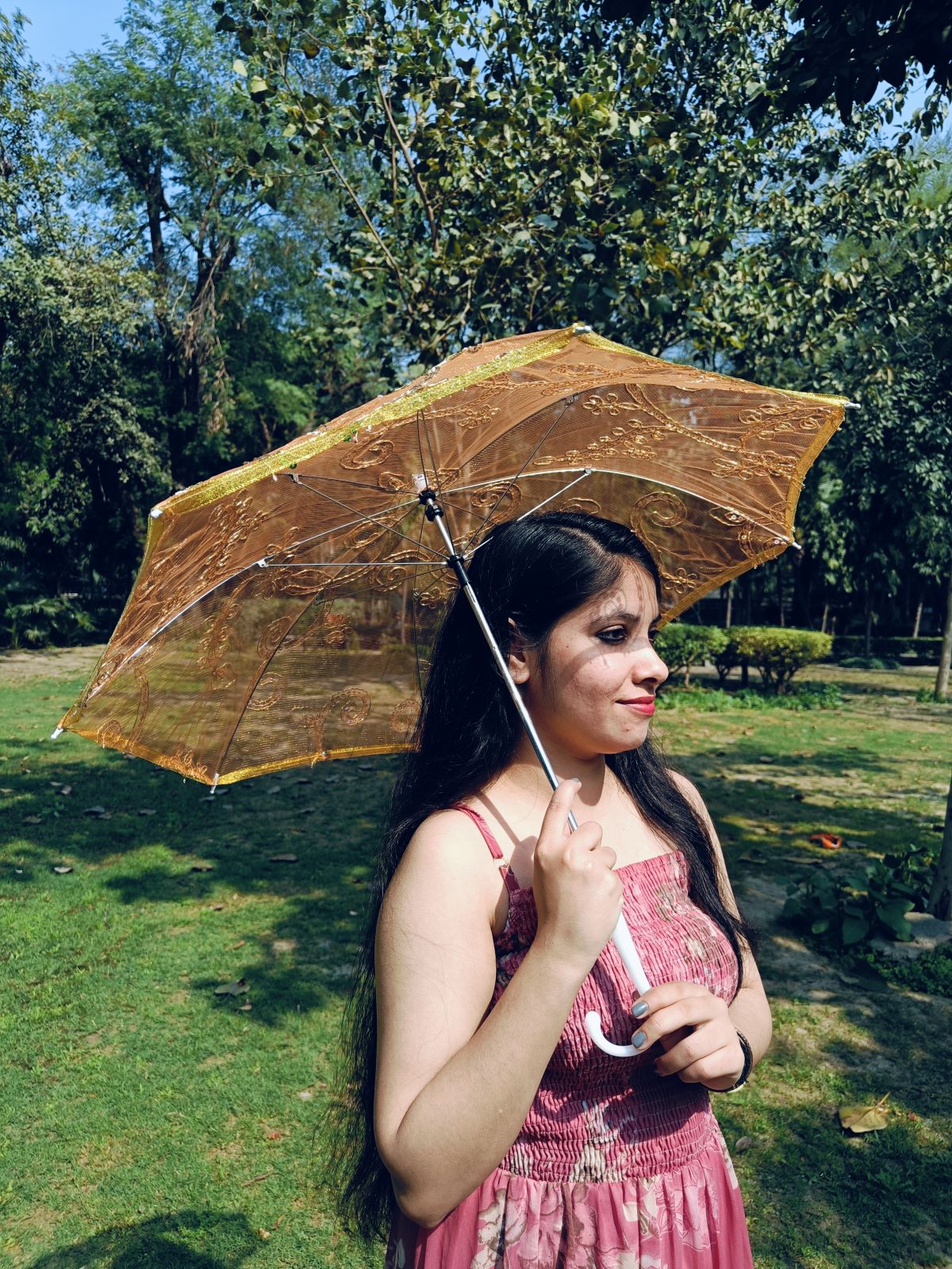 Net Parasol Umbrella with Embroidery – Kids & Adults Costume Accessories for Photoshoots, Decorations & Special Occasions - Image 11