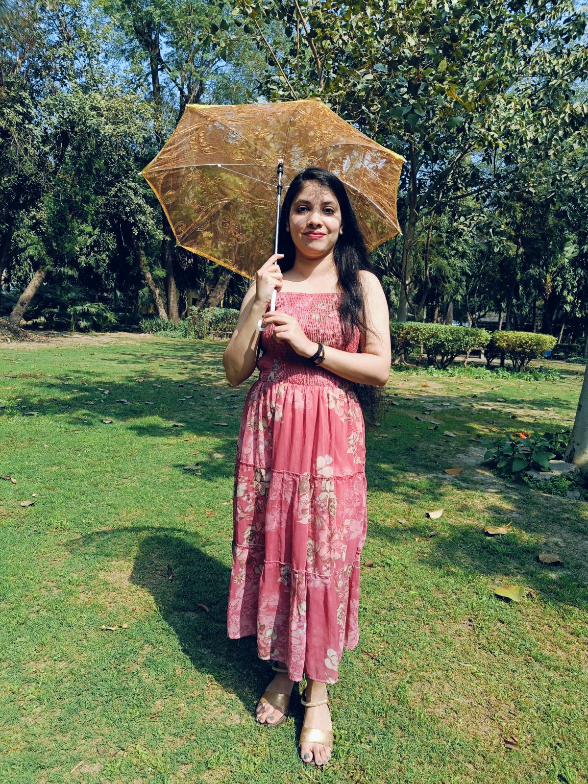 Net Parasol Umbrella with Embroidery – Kids & Adults Costume Accessories for Photoshoots, Decorations & Special Occasions - Image 12