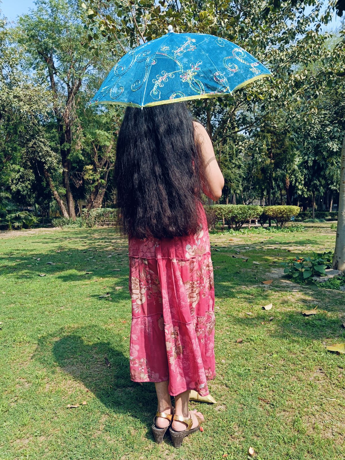 Net Parasol Umbrella with Embroidery – Kids & Adults Costume Accessories for Photoshoots, Decorations & Special Occasions - Image 19