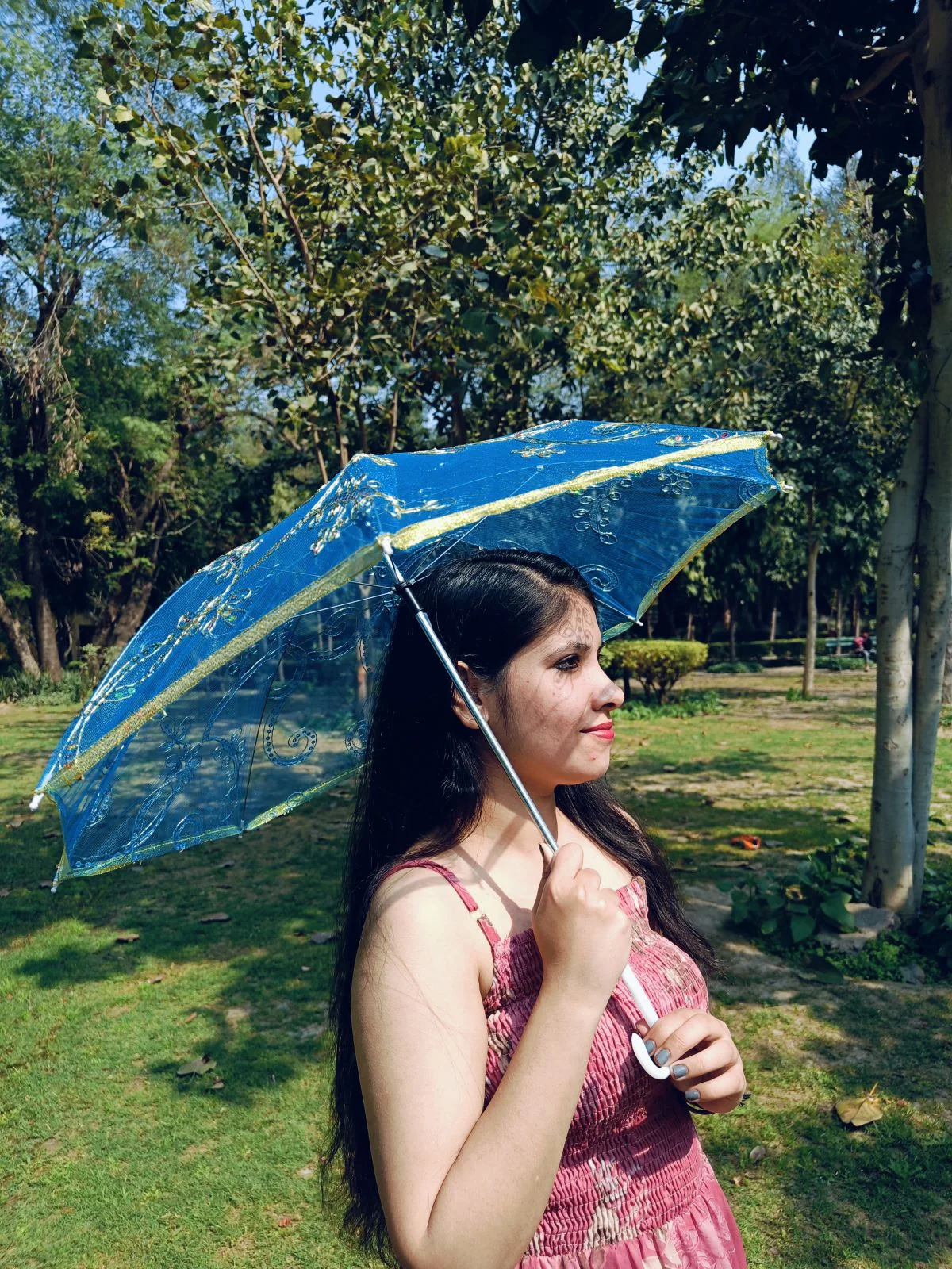 Net Parasol Umbrella with Embroidery – Kids & Adults Costume Accessories for Photoshoots, Decorations & Special Occasions - Image 21