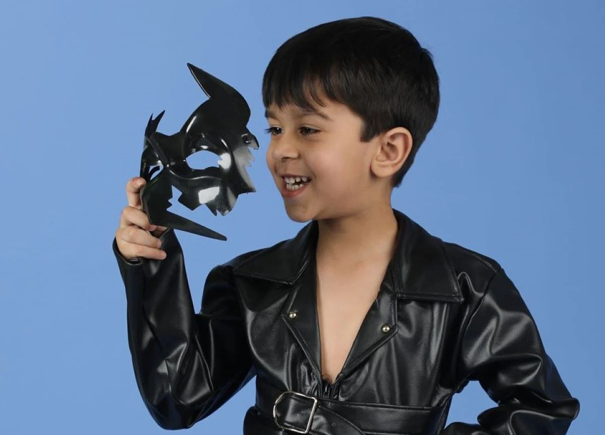Krish Indian Bollywood Superhero Plastic Mask Kids Fancy Dress Accessories - Image 4