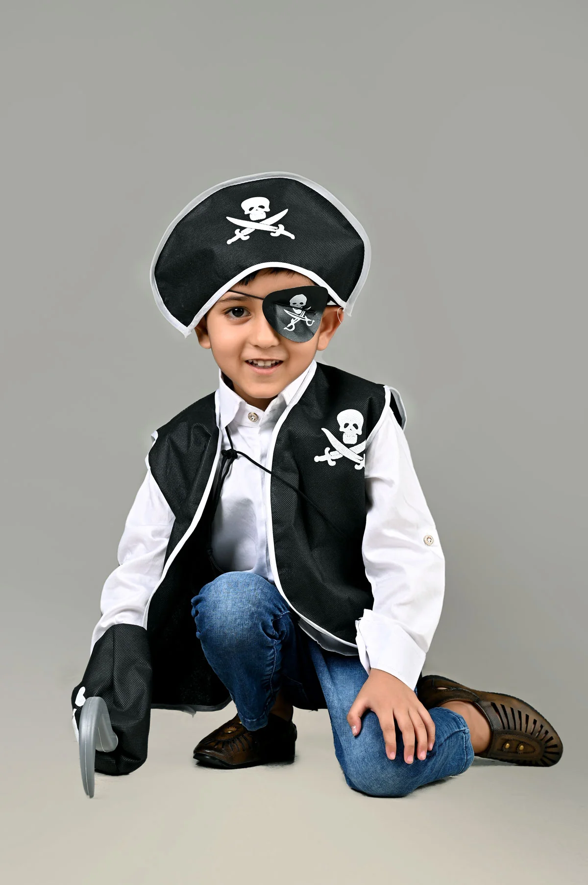 Black Pirate Captain 5 Pcs Kids Costume Set (8-12 Years) - Synthetic Jacket, Plastic Pirate Hook, Eyepatch, Loot Bag & Bandana Cap - Image 6